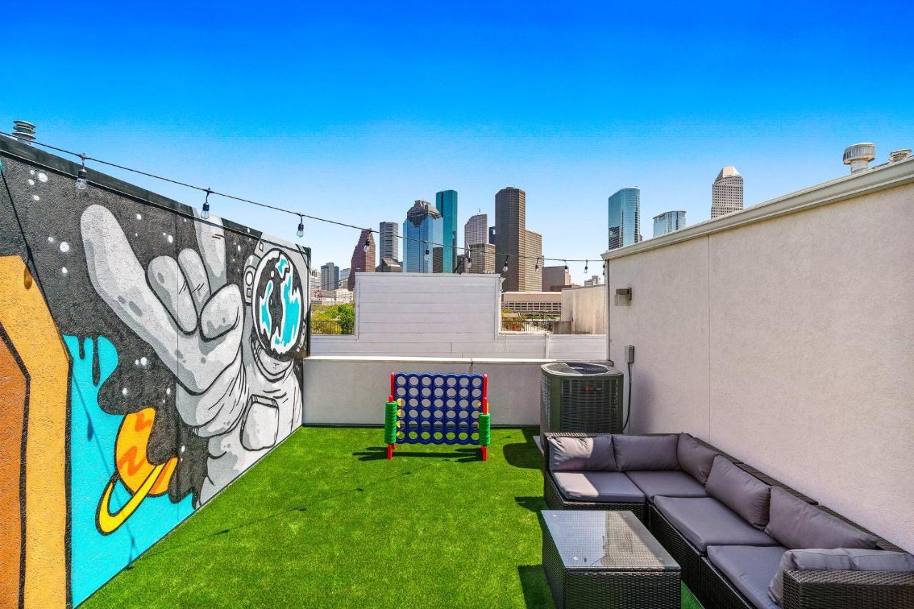 Lavish Downtown Home With Stunning Rooftop Deck Views Houston Exteriör bild